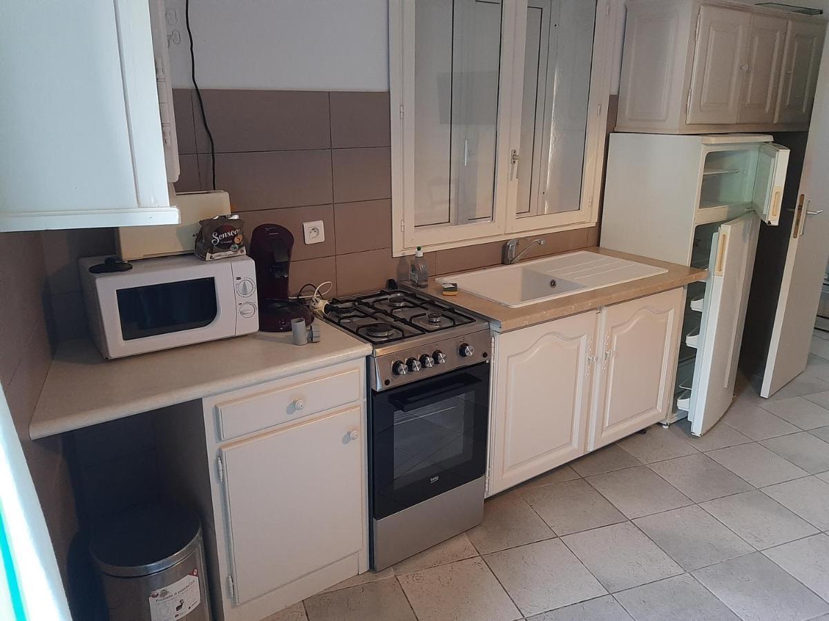 Appartements La Fossette Plage Le Lavandou Quarto foto
